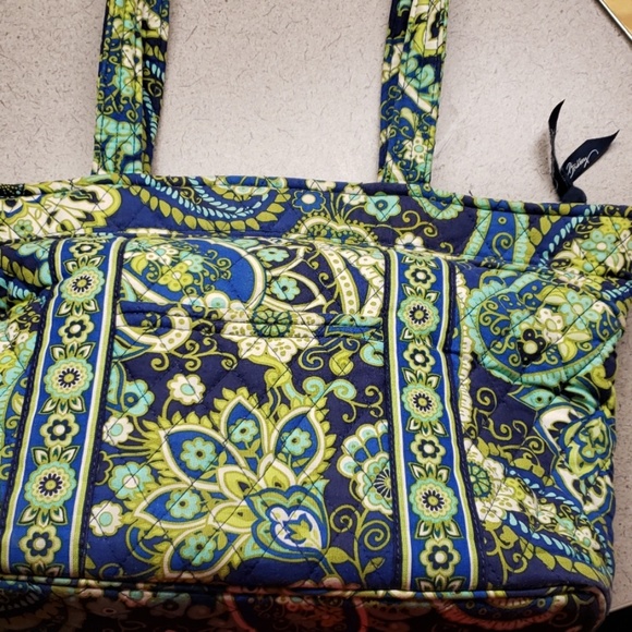 Vera Bradley Handbags - Vera Bradley Rhythem & Blues Tote